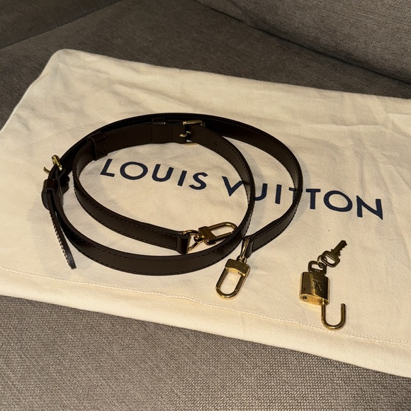 LOUIS VUITTON  SPEEDY 30 Damier Ebene Handbag - Picture 13 of 13